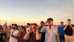 Catalá resalta la "total normalidad" del eclipse en Valencia ante más de 50.000 asistentes
