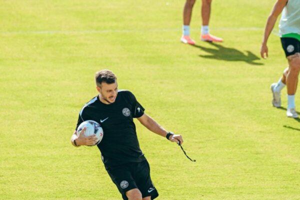 Anselmi exige a un Elche valiente en Riazor: "La clave es competir sin miedo"
