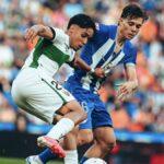 El Elche logra un valioso empate en Riazor frente al Deportivo a pesar de la falta de fichajes