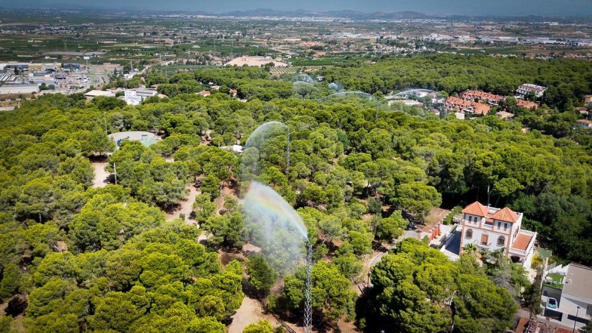 Alerta por altas temperaturas: Torrent activa cañones de agua para salvaguardar El Vedat del fuego