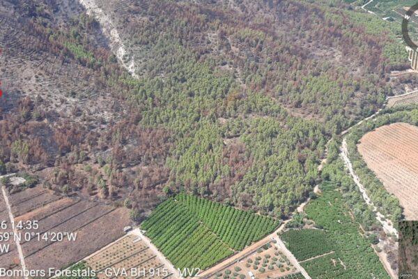 Nuevo foco del incendio en Onda: controlado pero no extinguido tras devastar 9.000 hectáreas en la Sierra de Espadán