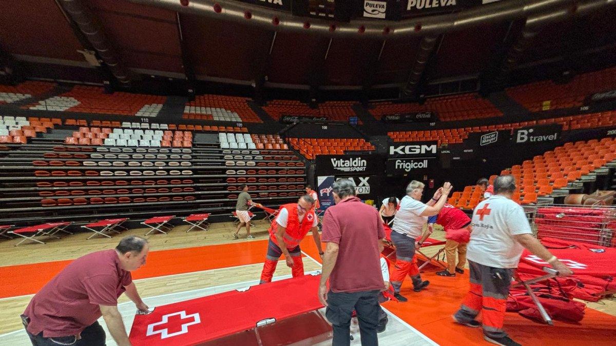 La Fonteta acoge a 171 evacuados de El Saler, incluyendo 25 niños y niñas