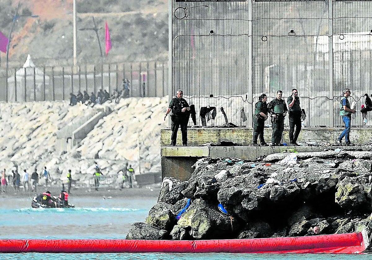 La Asociación Unificada de Guardias Civiles solicita la incorporación permanente de 200 agentes en Ceuta