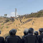 Marruecos utiliza gases lacrimógenos y fuerzas de seguridad para detener la llegada de migrantes subsaharianos a Ceuta