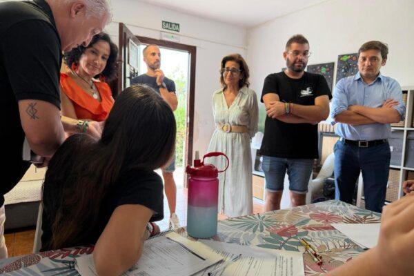 La Generalitat promueve la atención integral educativa y terapéutica para la recuperación de menores con dificultades de conducta
