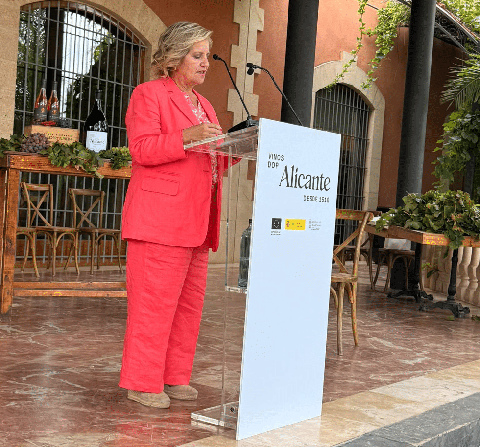 La Agricultura Resalta la Identidad, Origen y Calidad de los Vinos Alicantinos como sus Principales Atributos