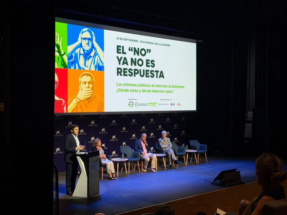 La Generalitat mejora la atención a personas con Alzheimer con un enfoque más cercano y coordinado