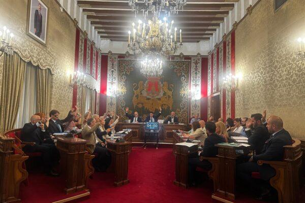 Alicante reduce el IBI y aprueba financiación para la renovación de la Plaza de América