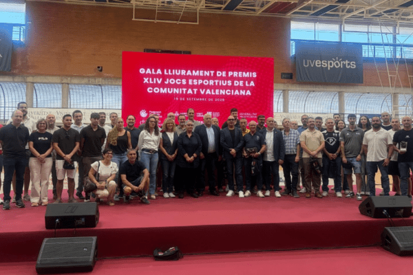 La Generalitat premia a los ganadores de la pilota en los Jocs Esportius de la Comunitat Valenciana