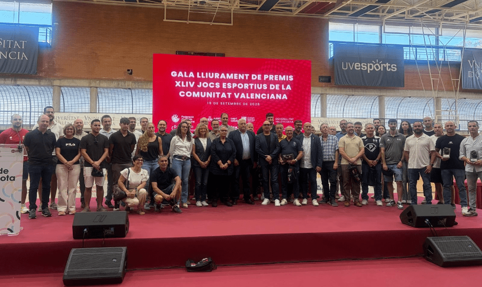 La Generalitat premia a los ganadores de la pilota en los Jocs Esportius de la Comunitat Valenciana