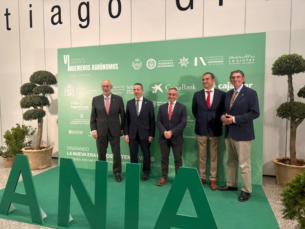 Barrachina destaca la importancia de los ingenieros agrónomos en la gestión del agua y el futuro del campo valenciano