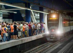 Metrovalencia mejora el acceso al campo de Mestalla para el partido de Copa entre UE Tavernes de la Valldigna y Valencia CF este miércoles