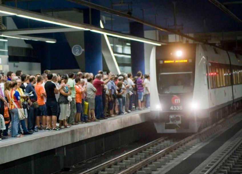 Metrovalencia mejora el acceso al campo de Mestalla para el partido de Copa entre UE Tavernes de la Valldigna y Valencia CF este miércoles