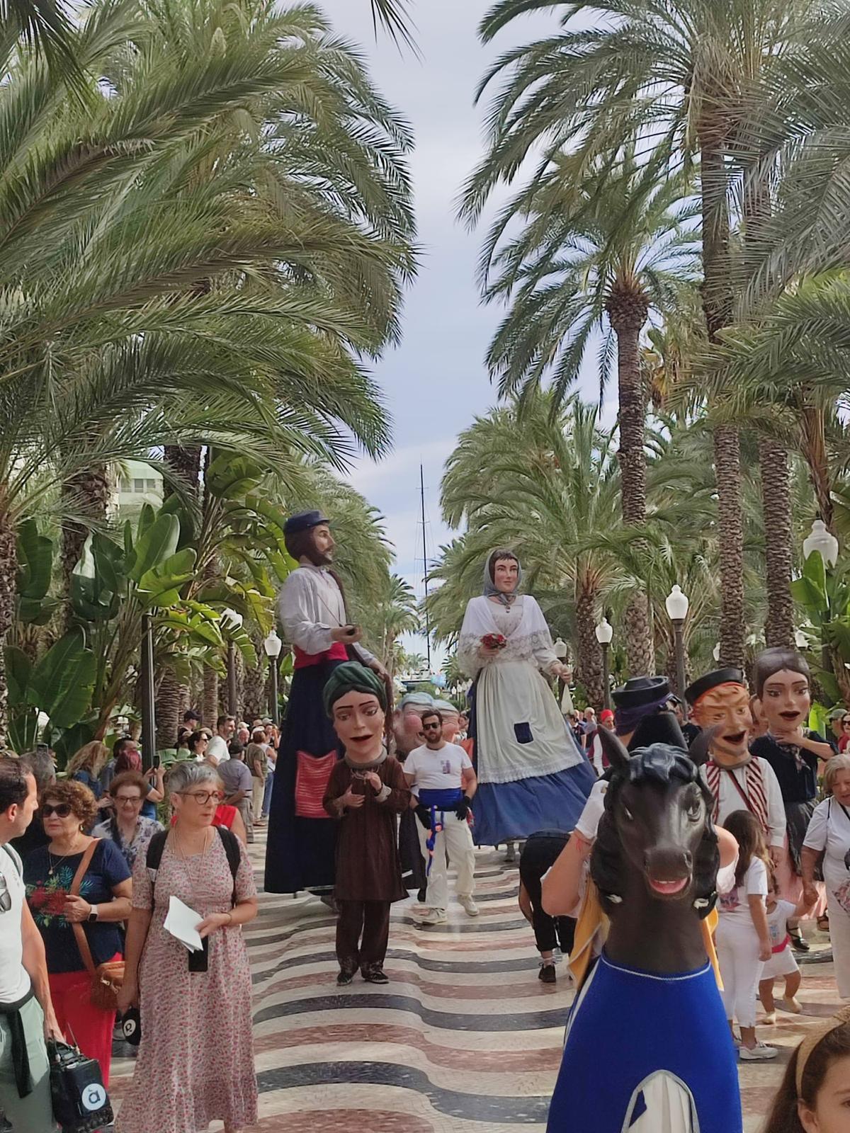 Alicante conmemora el Día del 9 d'Octubre con un concierto de la Banda Municipal y una “dansà”