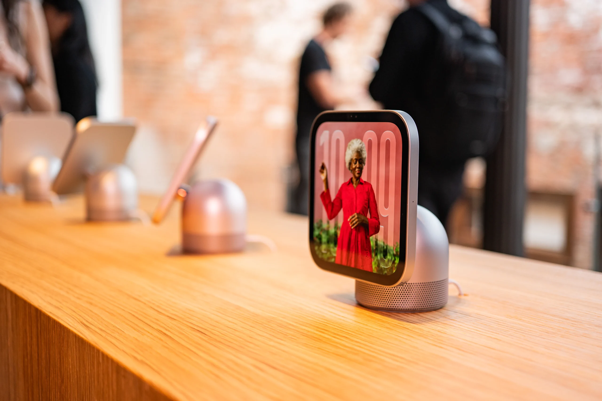 Apple presenta HomeView, su innovadora pantalla inteligente para el hogar