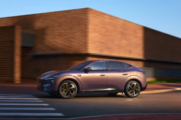 Descubre la lujosa SUV coupé eléctrica XPeng L03 a un precio asequible