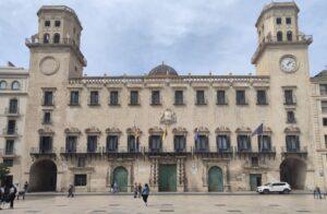 Alicante lanza subvenciones de 200.000 euros para comercio, hostelería y mercados en