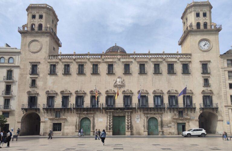 Alicante lanza subvenciones de 200.000 euros para comercio, hostelería y mercados en 2023