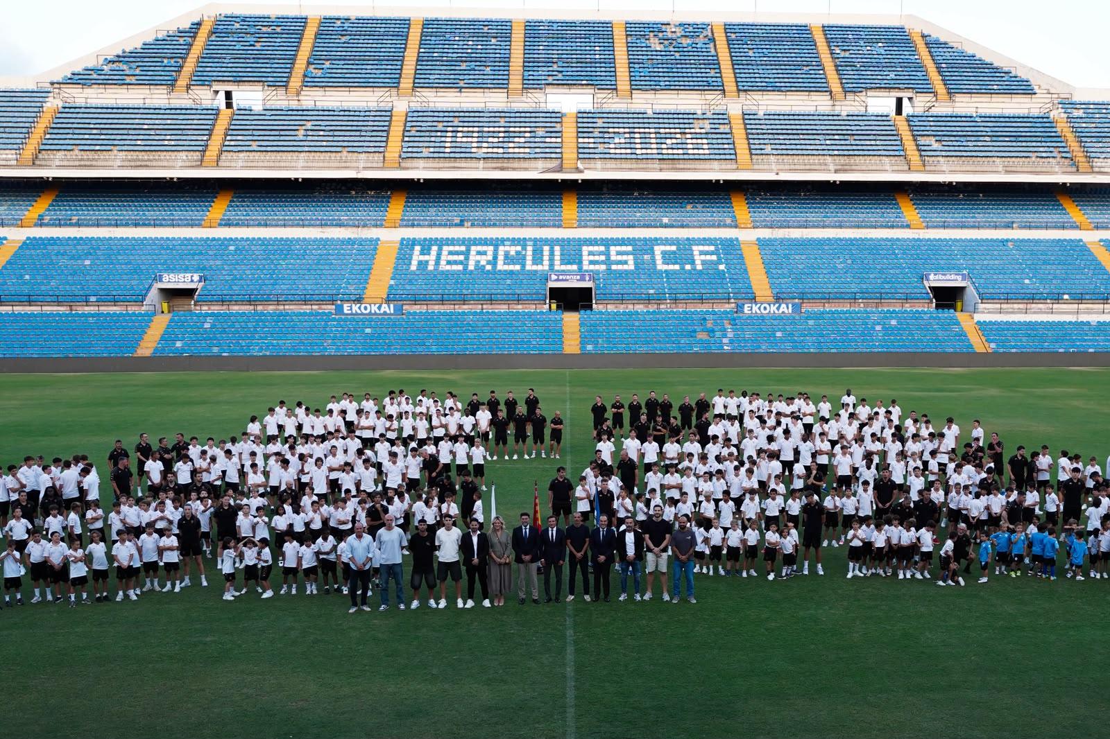 Hércules CF lanza su nuevo proyecto de Ciudad Deportiva y presenta a los talentos de su cantera
