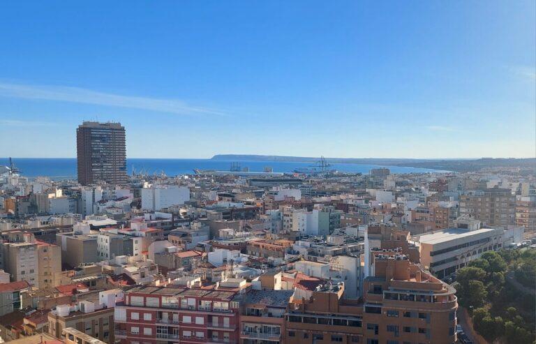 Alicante presenta el proyecto ‘Puentes climáticos: islas de biodiversidad Puerto-Ciudad’