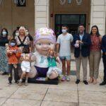 La exposición 'Baby Pelones' en Alicante: una muestra de solidaridad con los niños con cáncer