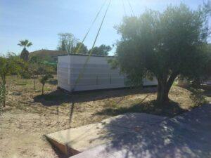 La Policía Local detiene la instalación irregular de una vivienda prefabricada en La Cañada